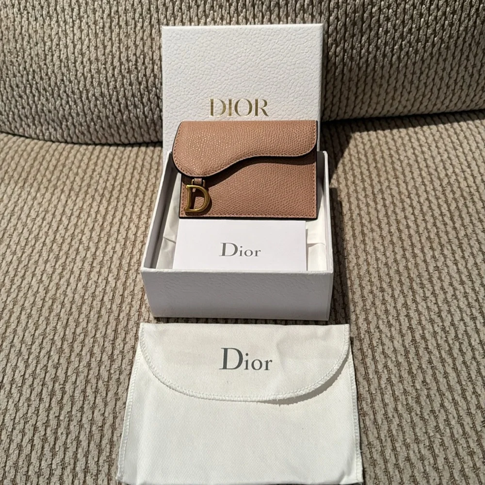 DIOR Saddle Flap Card Holder  - Blush Grained Calfskin